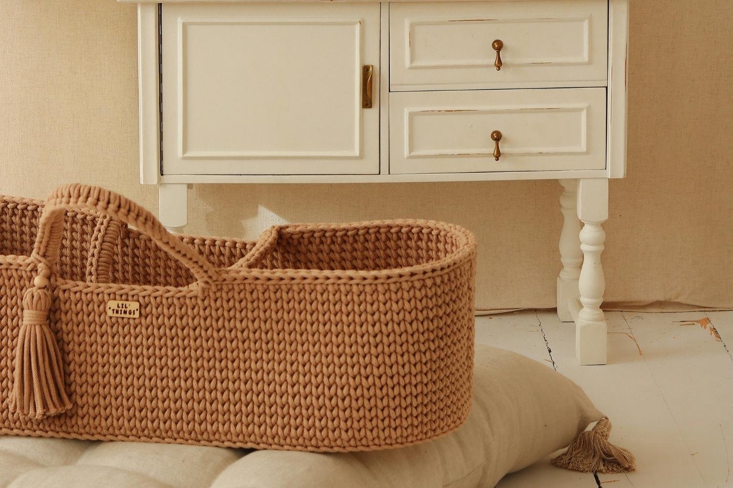 Crochet Moses Basket with Rocking Stand - Mocha