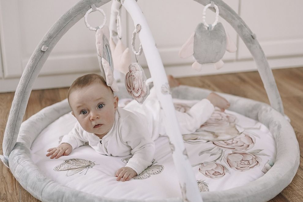 Comment choisir le tapis de sol d'éveil pour bébé 
