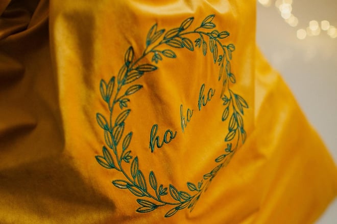 Bolsa Regalos de Terciopelo Amarillo