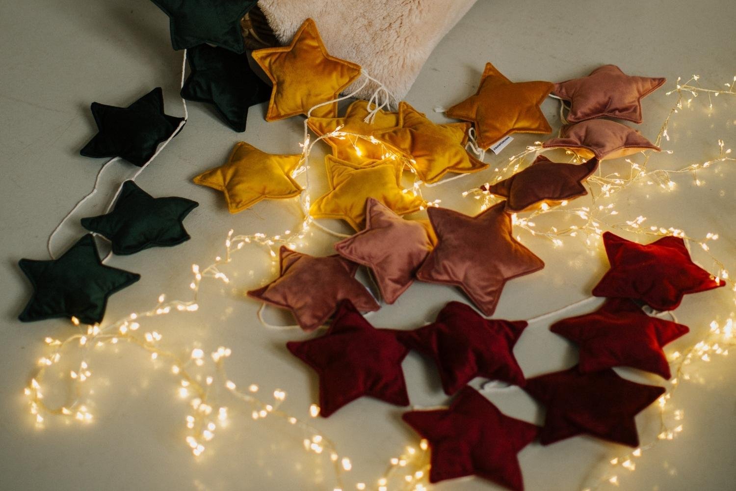 Red Velvet Star Garland