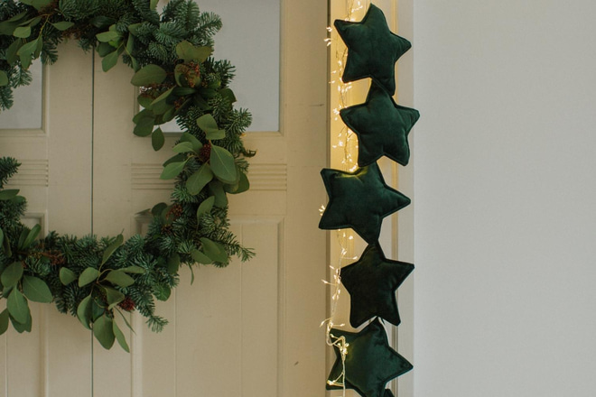 Green Velvet Star Garland
