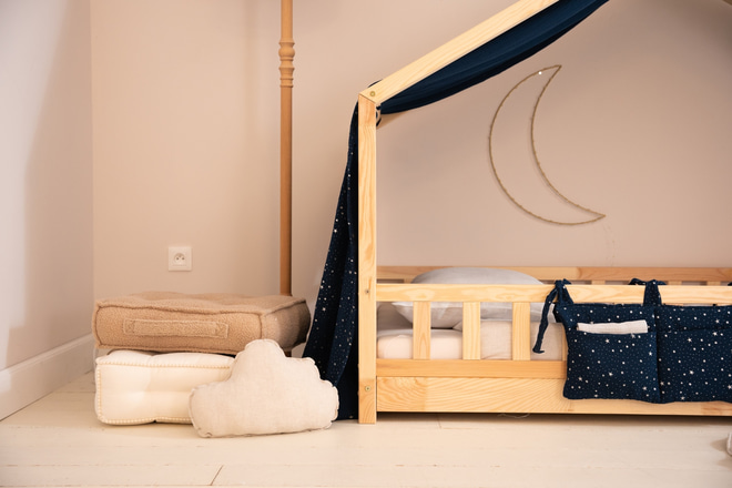 Plachta pro Postel Cabane Tmavě Modrá s Stříbrnými Hvězdami – Model DK