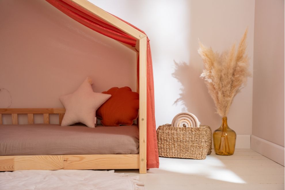 Véu de cama casinha Coral com pontos dourados - Modelo DK