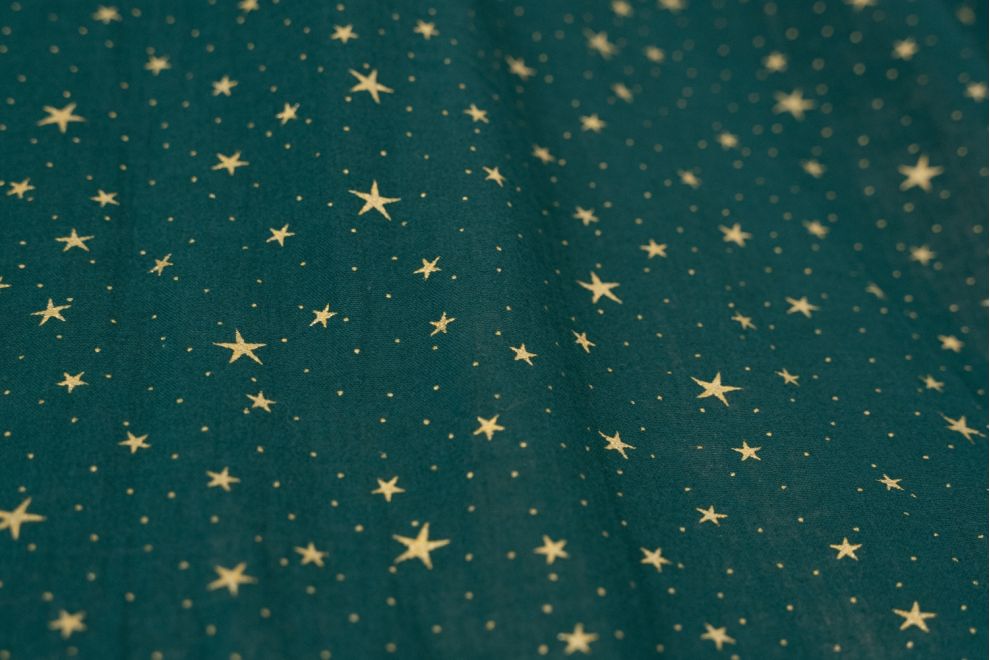 Véu de cama casinha Verde escuro com estrelas douradas - Modelo DK