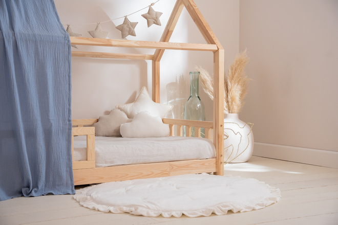 Nebesko plava tkanina za krevet kućicu - model K - 4