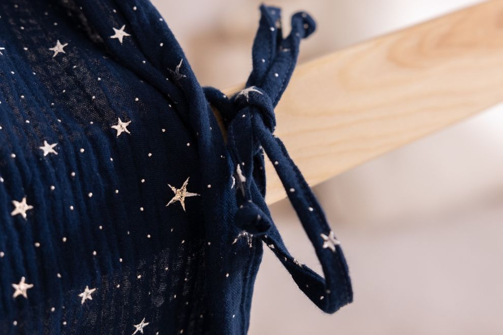 Tela Cama Casita Azul Marino con Estrellas Plateadas - Modelo K