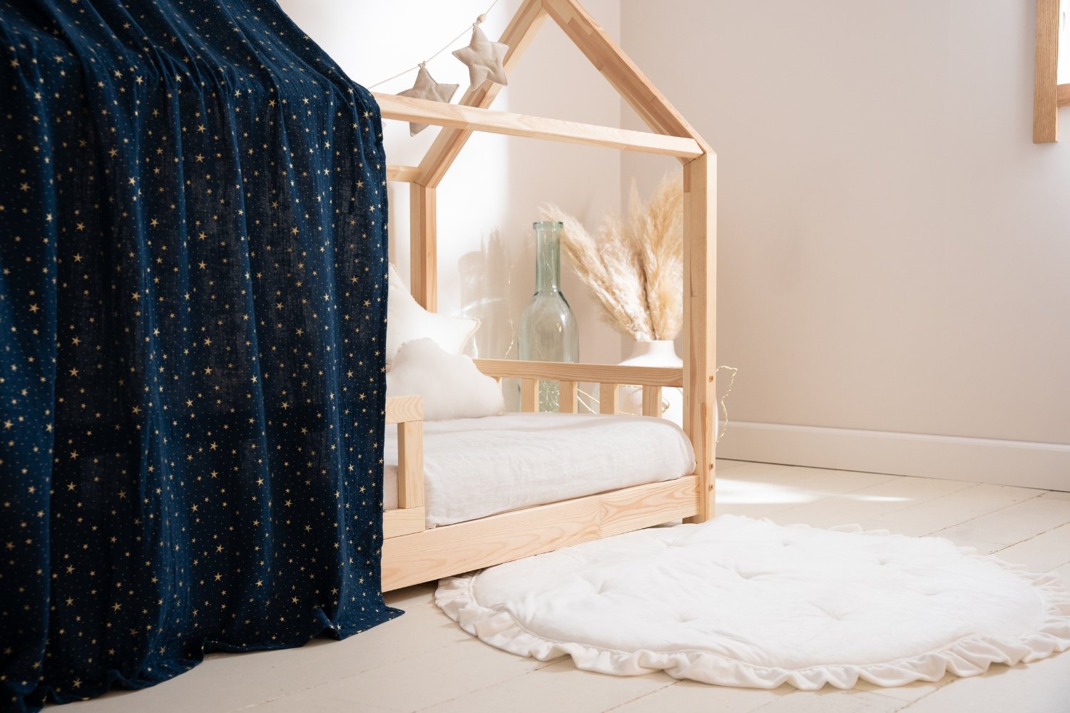 Toile de Lit Cabane Bleu Marine à Étoiles Dorées - Modèle K