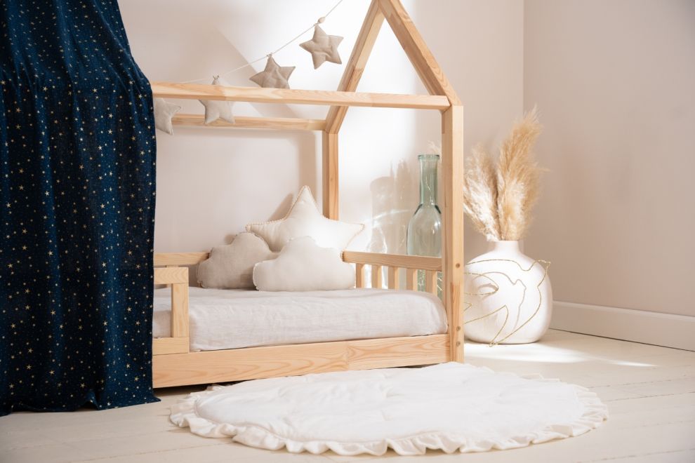 Véu de cama casinha Azul marinho com estrelas douradas - Modelo K
