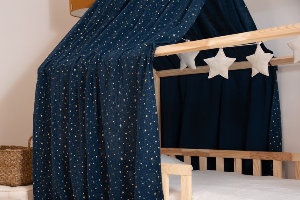 Tela Cama Casita Azul Marino Con Estrellas Doradas - Modelo K