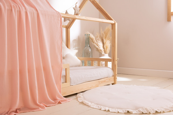 Plachta pro domečkovou postel Růžová – Model K