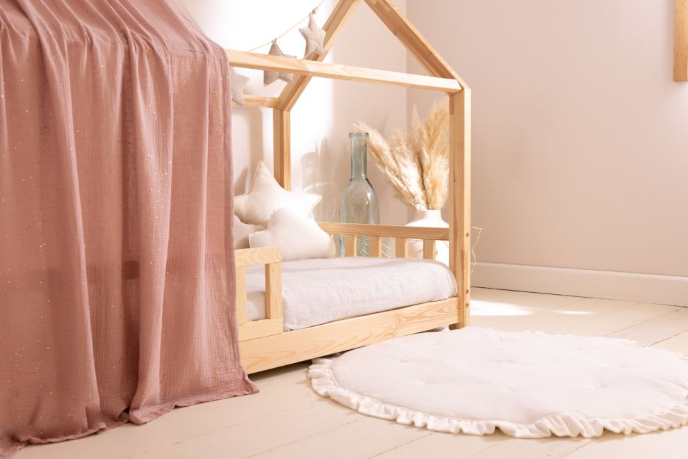 Véu de cama casinha Sépia Rosa com pontos dourados - Modelo K