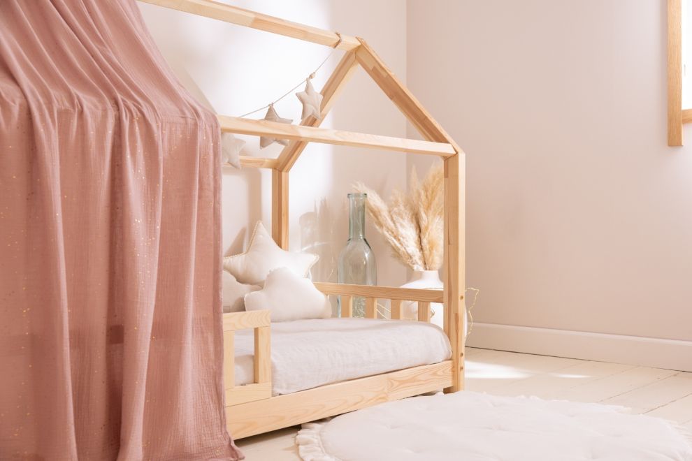 Véu de cama casinha Sépia Rosa com pontos dourados - Modelo K