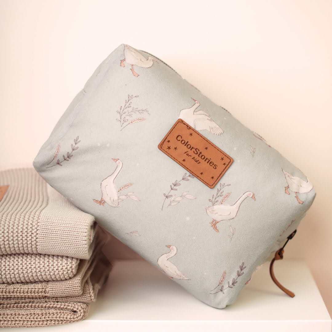 Happy Goose - Olive Toiletry Bag