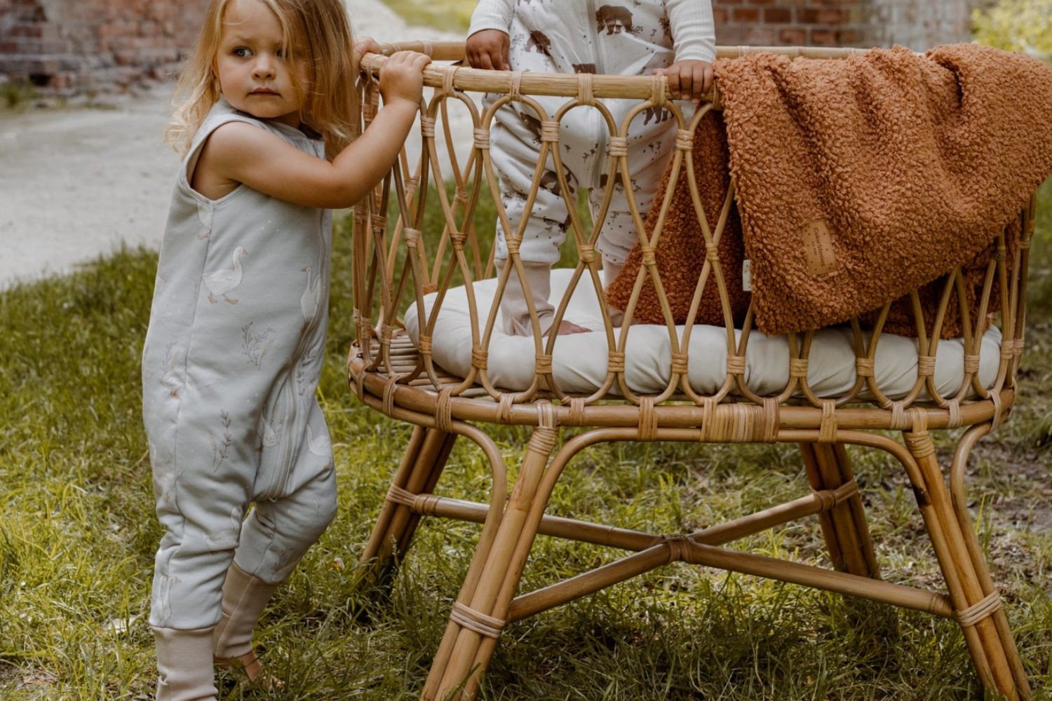 Happy Goose Olive Sleeping Bag With Legs