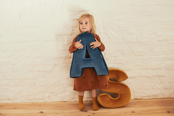 Buchstaben-Kissen D - Altrosa