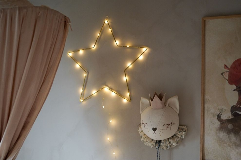 Metal Wire LED Light - Star
