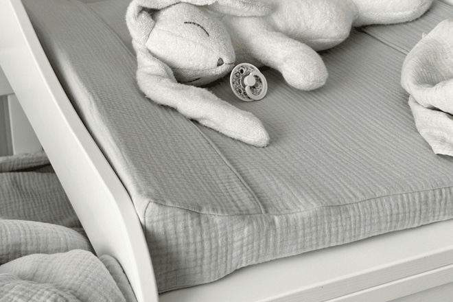 Muslin Changing Table Green