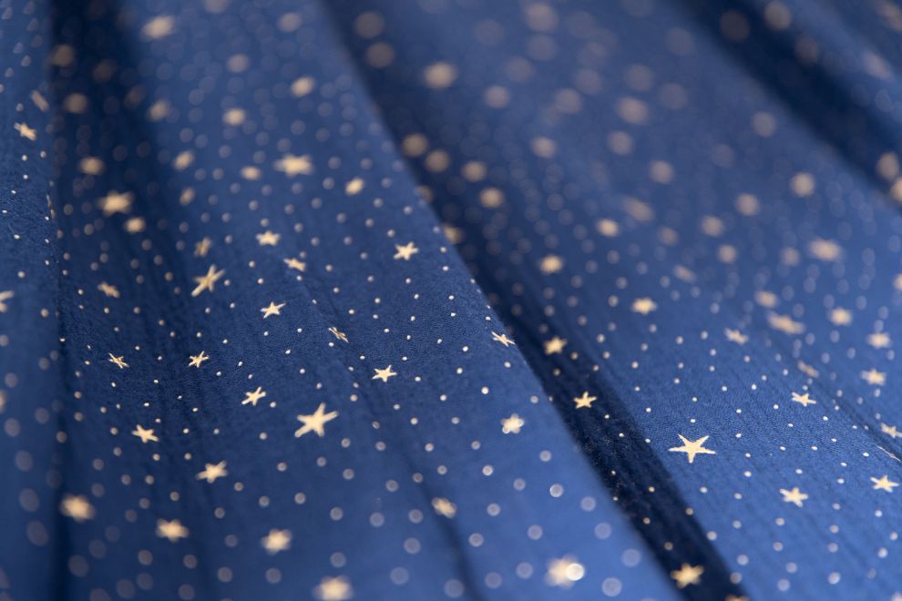 Tela Cama Casita Azul Marino Con Estrellas Doradas