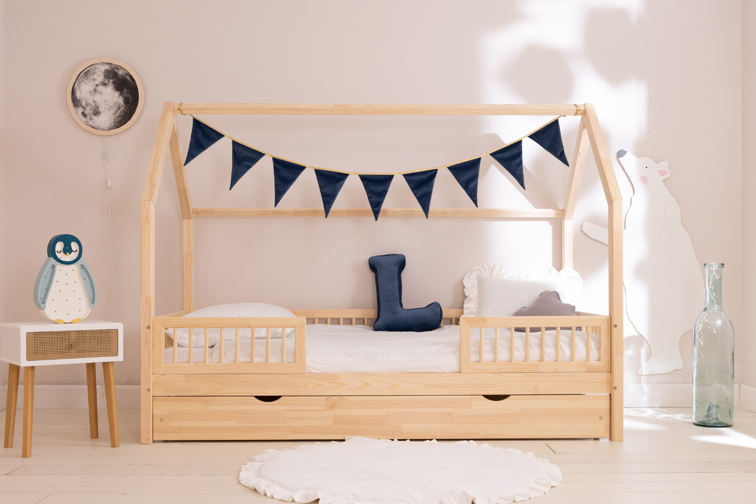 House Bed BWT 80x180cm House Bed BWT 80x180cm