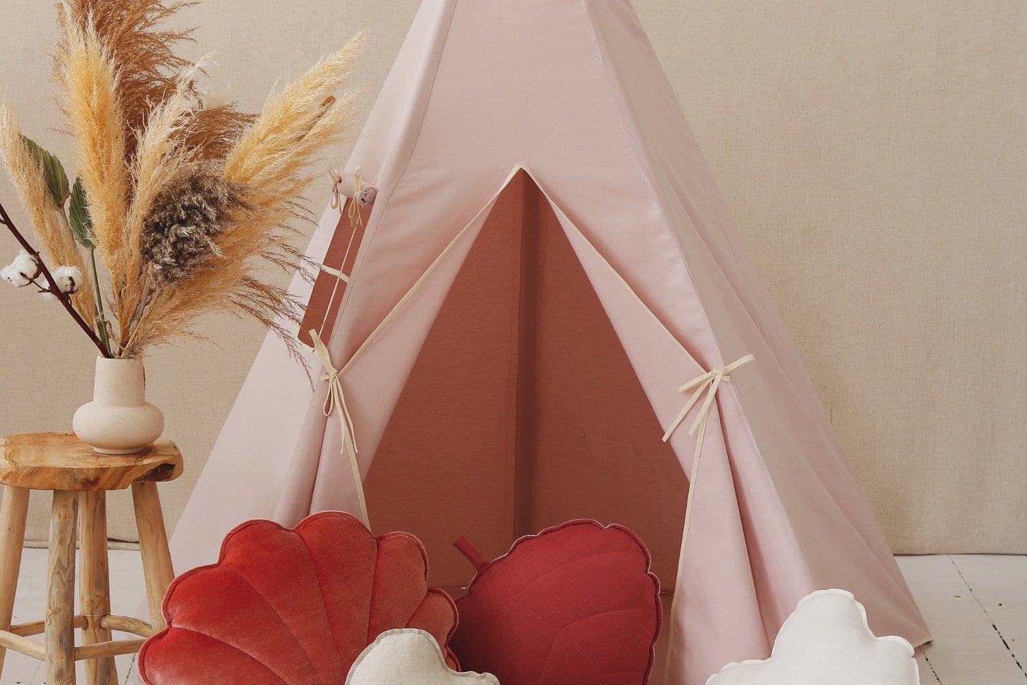 Magic Pink Tipi