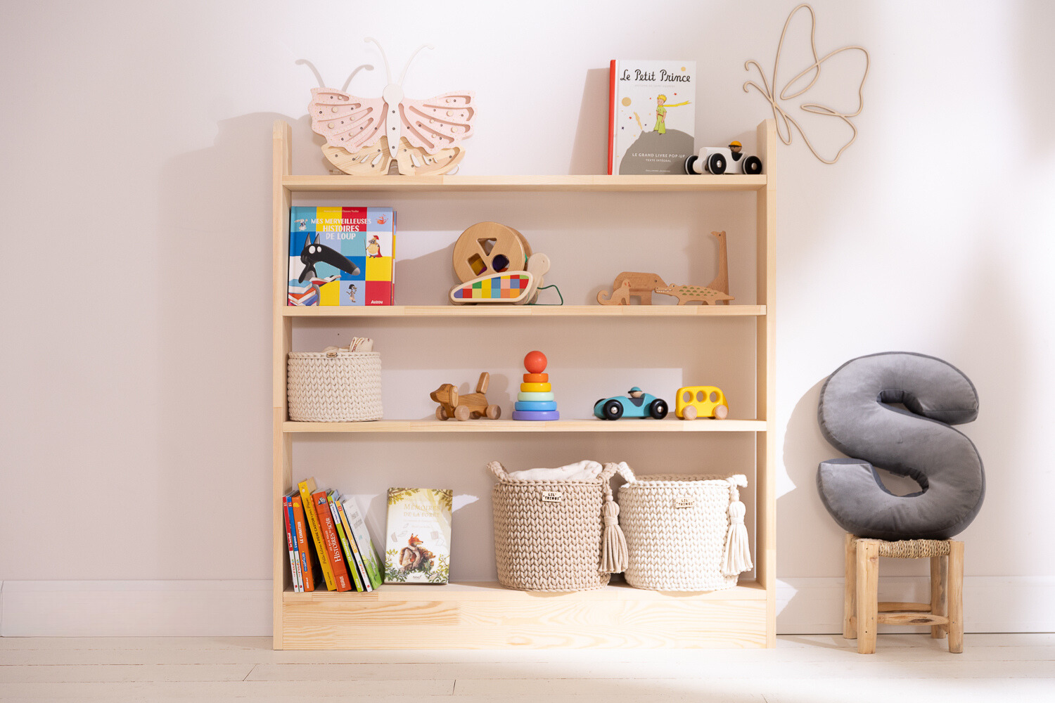 Montessori Shelf M