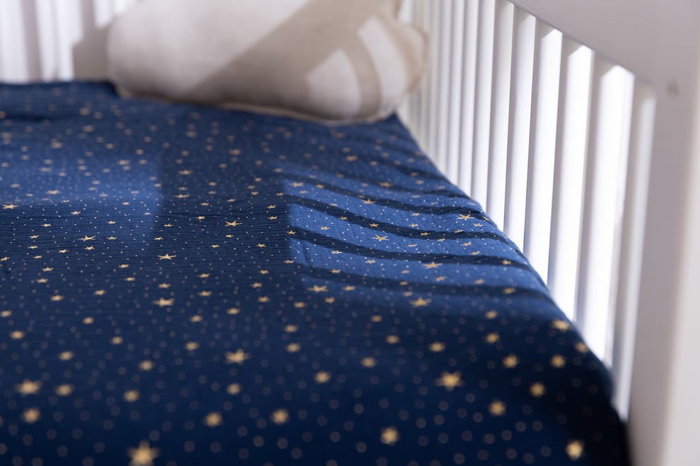 Conjunto de edredão e almofada 120x170 Chiffon de algodão - Azul marinho estrelas douradas