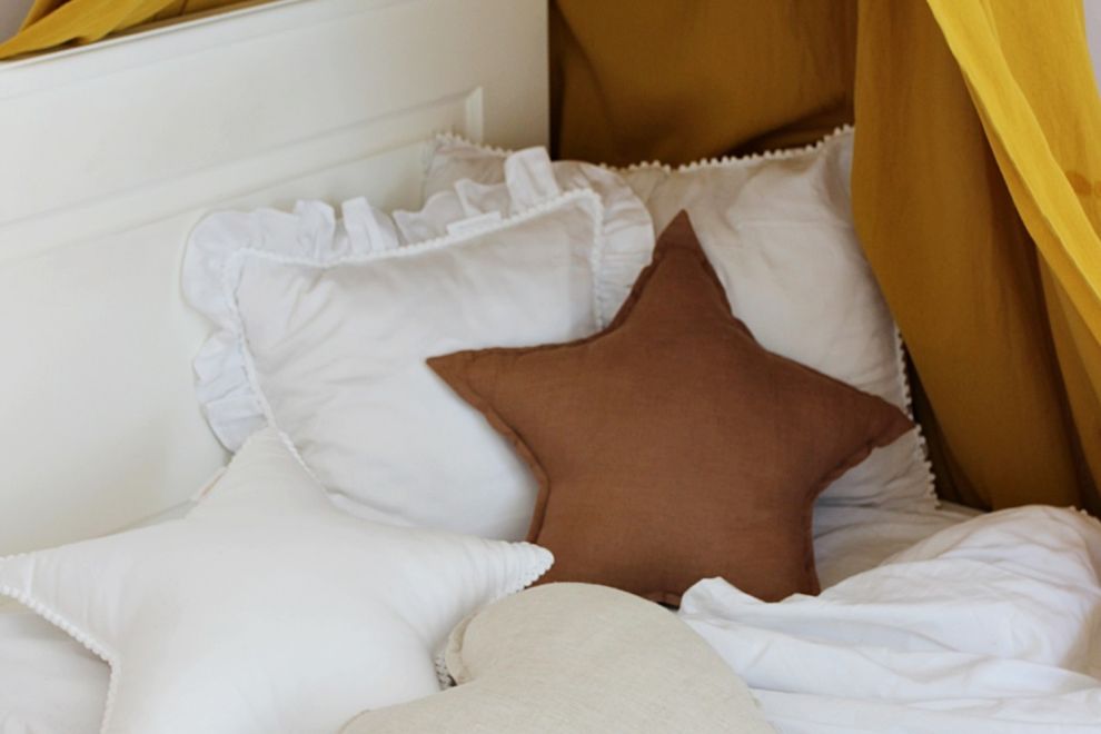 Chocolate Star Linen Cushion