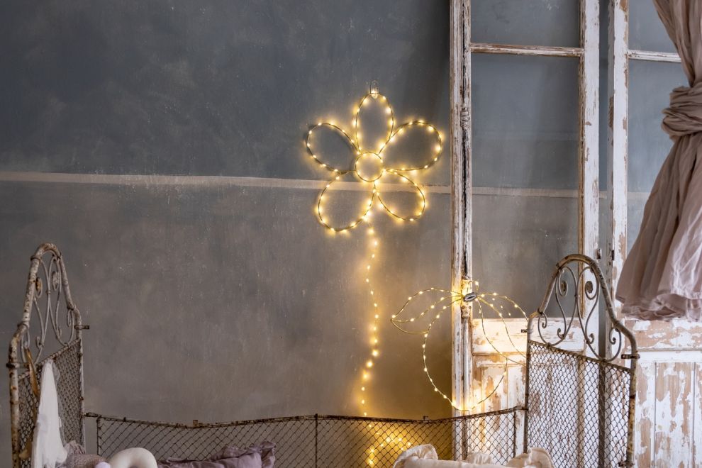 Metal Wire LED Light - Daisy