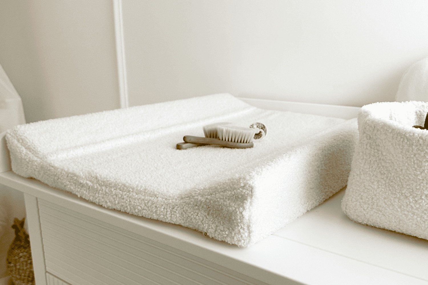 Boucle Changing Table Vanilla