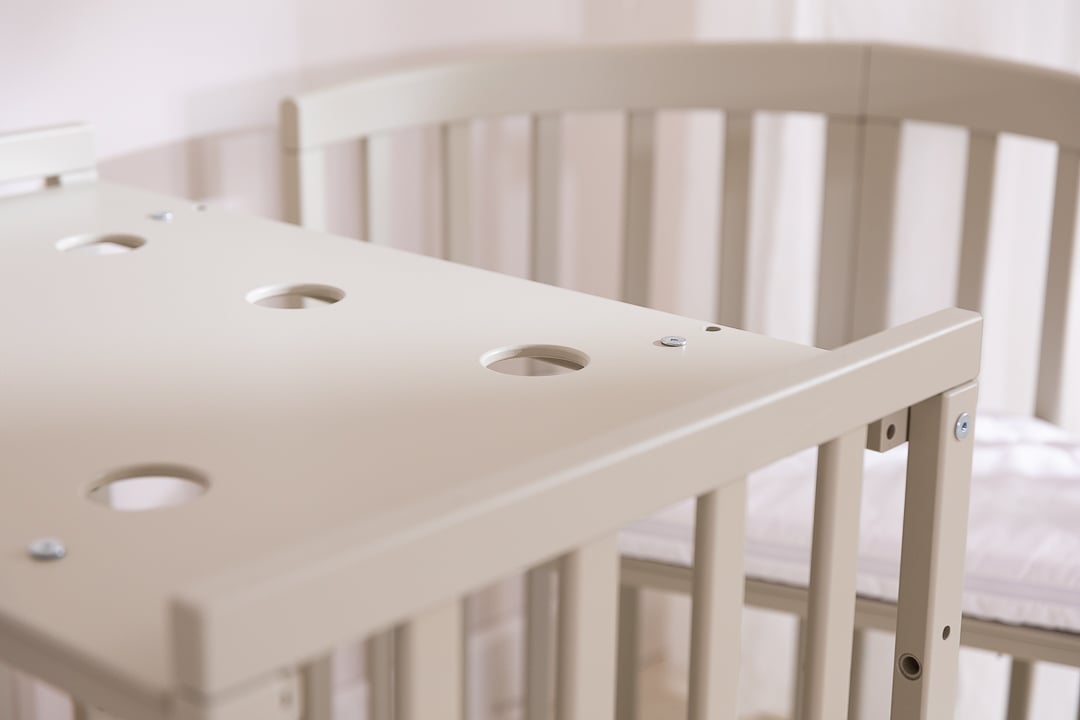 Berceau Évolutif 7 en 1 avec Matelas - Vert Sauge Berceau Évolutif 7 en 1 avec Matelas - Vert Sauge