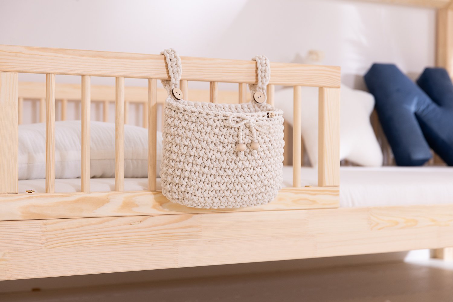 Crochet Bed Organiser - Natural