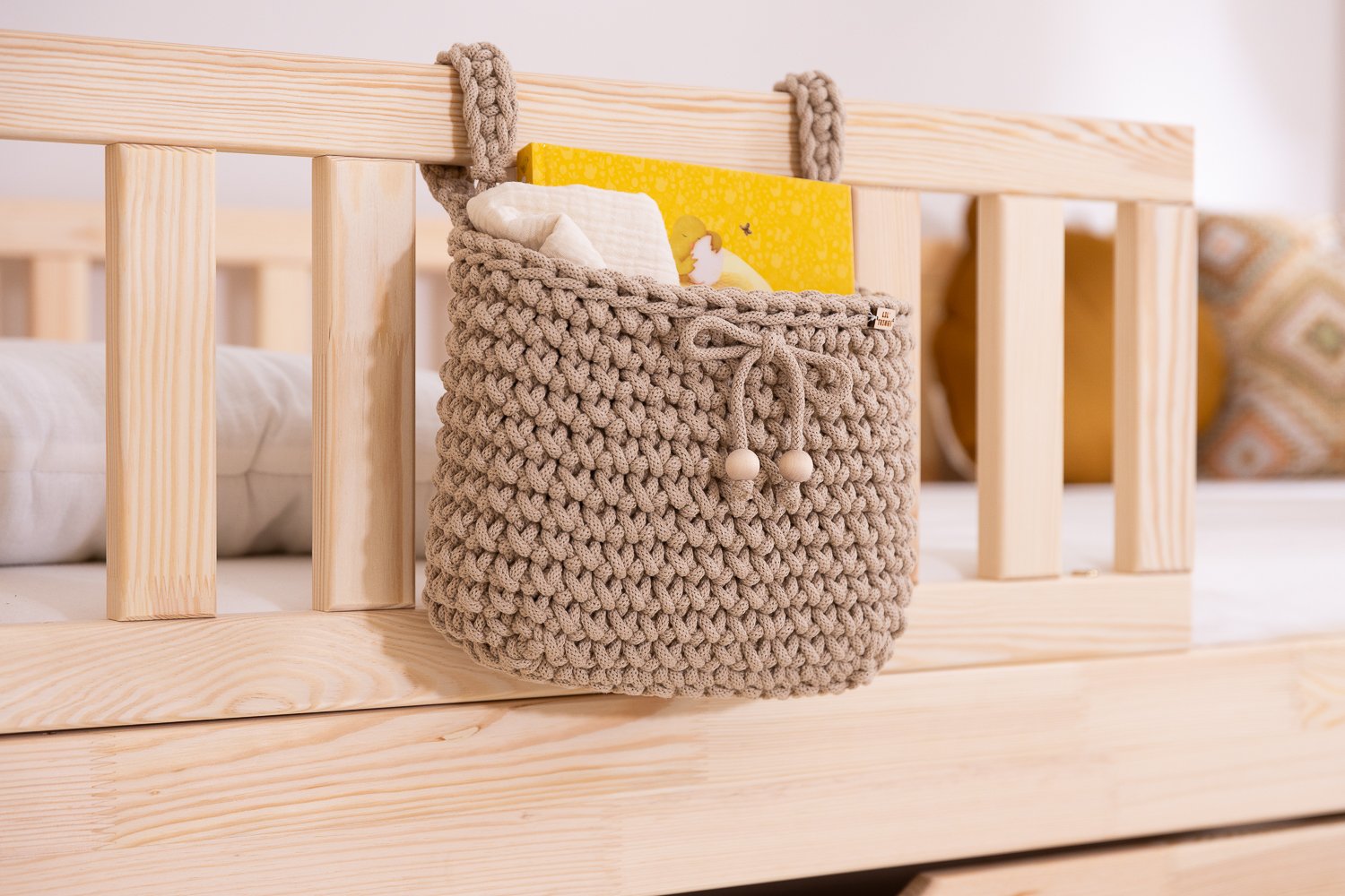 Crochet Bed Organiser - Mocha