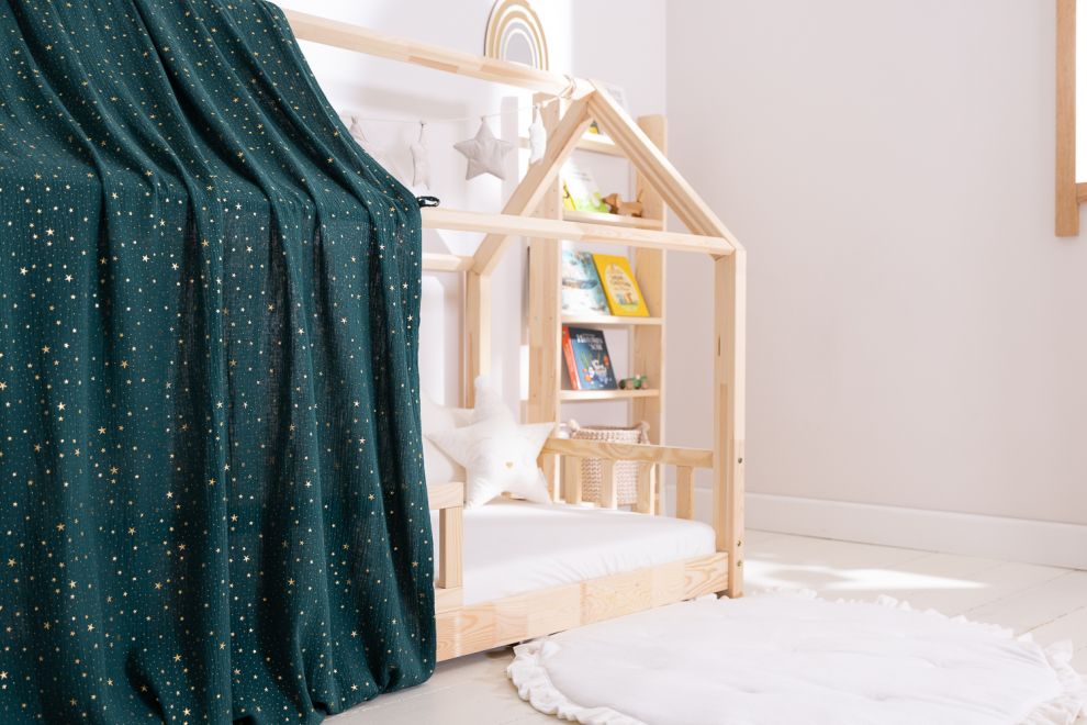 Toile de Lit Cabane Vert Foncé à Étoiles Dorées - Modèle K