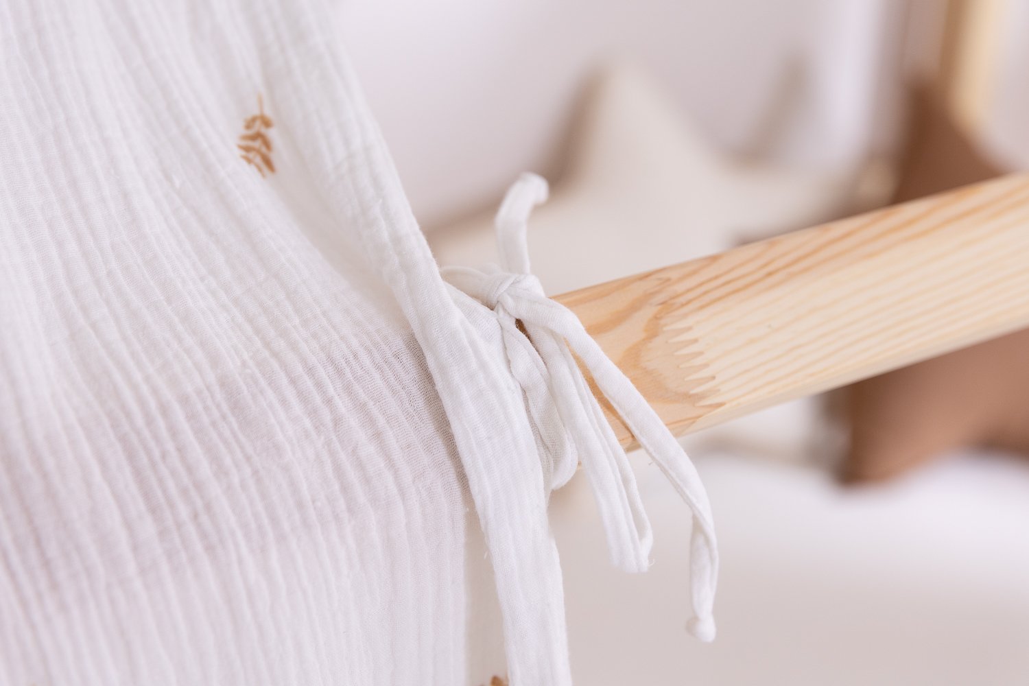 Bed Canopy - Wheat Fields - Model K