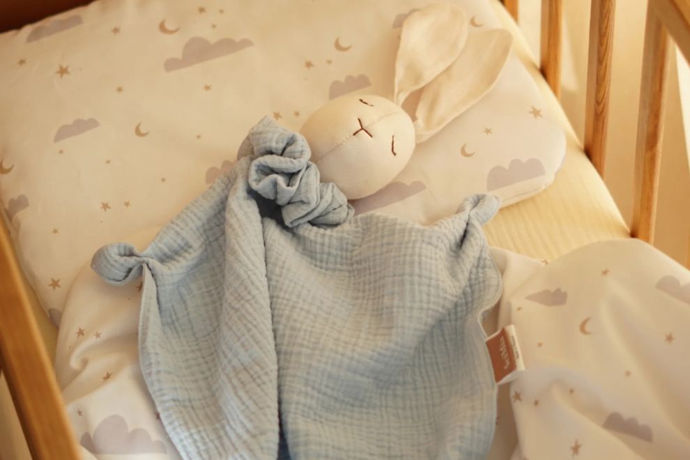 Huggy Rosie Comforter