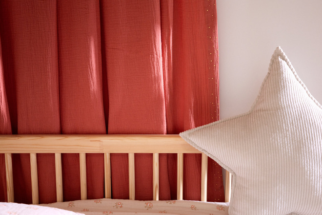 Véu de cama casinha Coral com pontos dourados - Modelo L Duplo