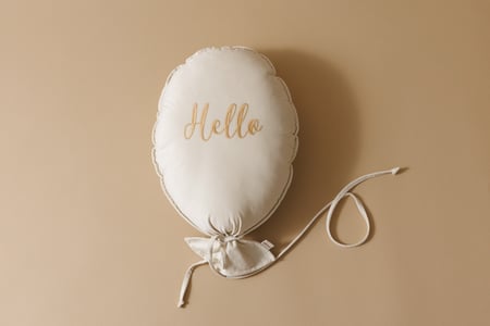 Cojín Globo Decorativo 'Hello' - Vainilla