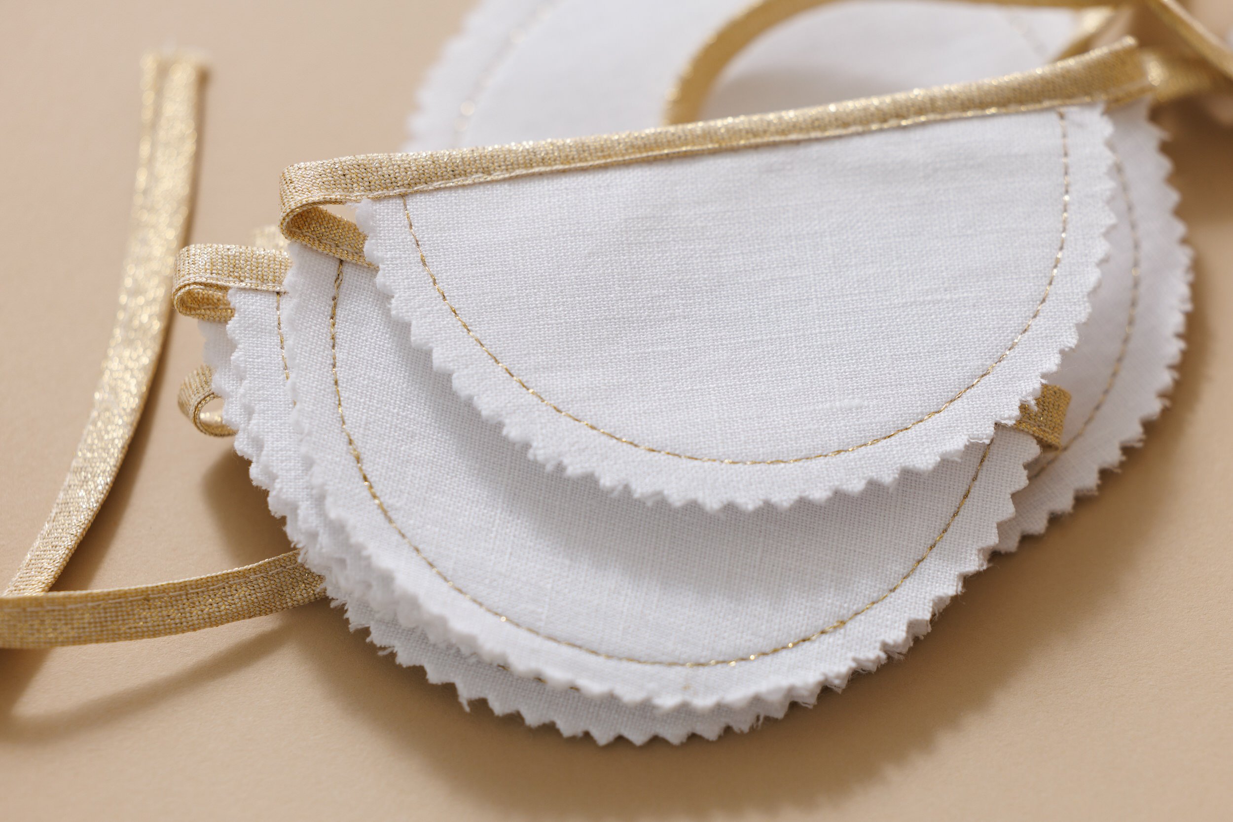 Saldi Estivi - Ghirlanda in Lino - Bianco e Oro