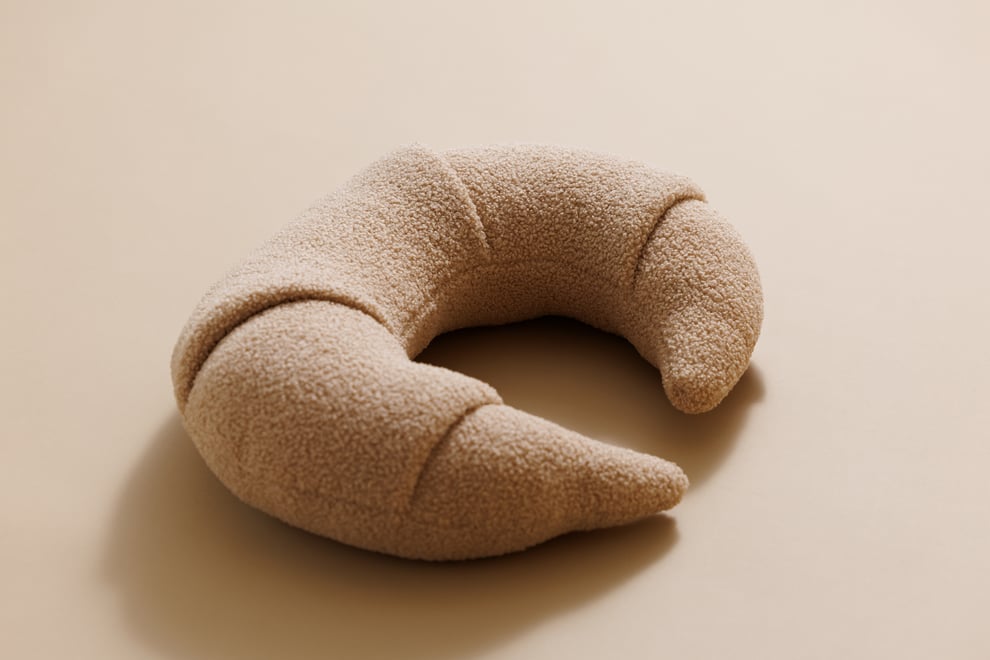 Coussin d'Allaitement Croissant Bouclé - Chocolat 