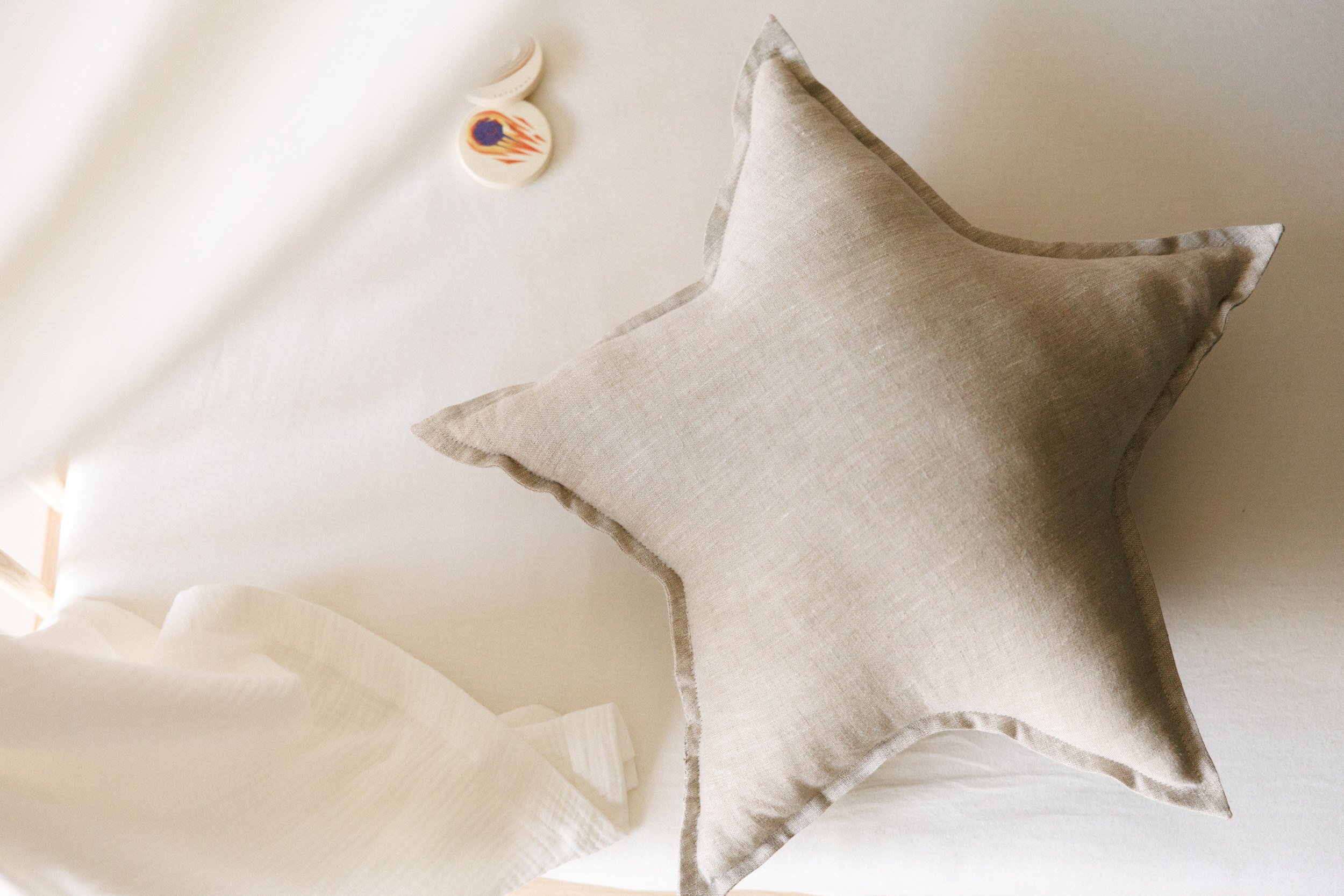 Natural Star Linen Cushion