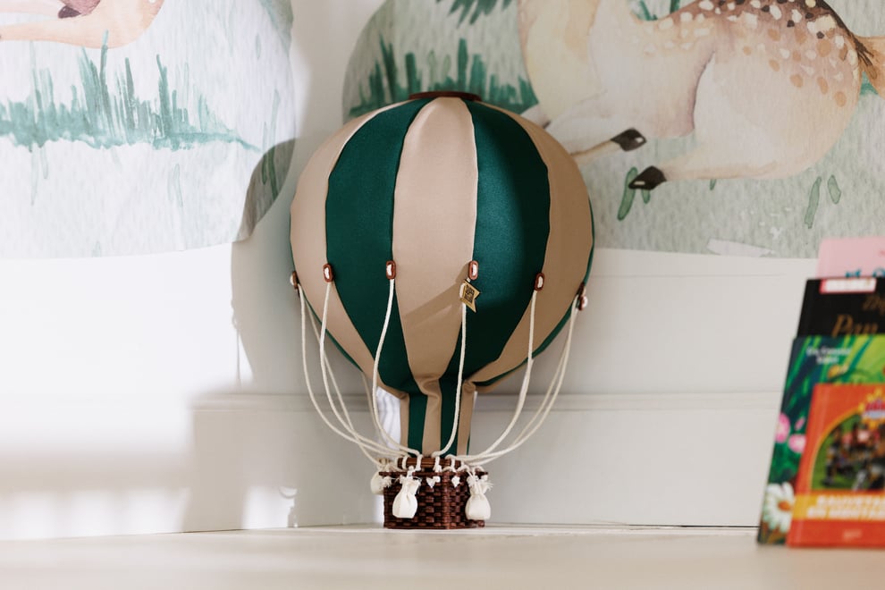 Green & Beige Hot Air Balloon