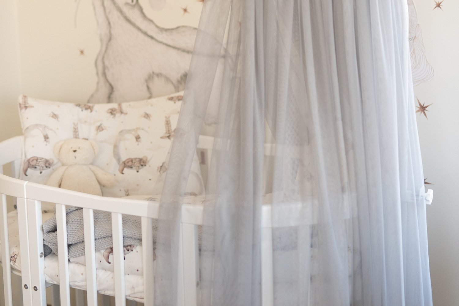 Baldacchino per Lettino Bebè in Tulle Grigio con Struttura