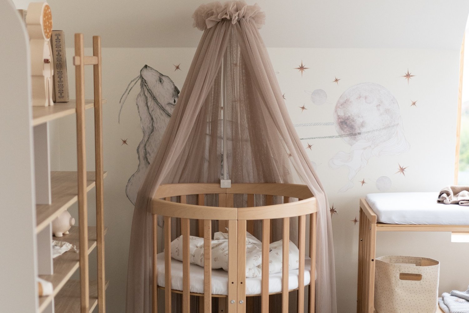 Baldacchino per Lettino Bebè in Tulle Taupe con Struttura