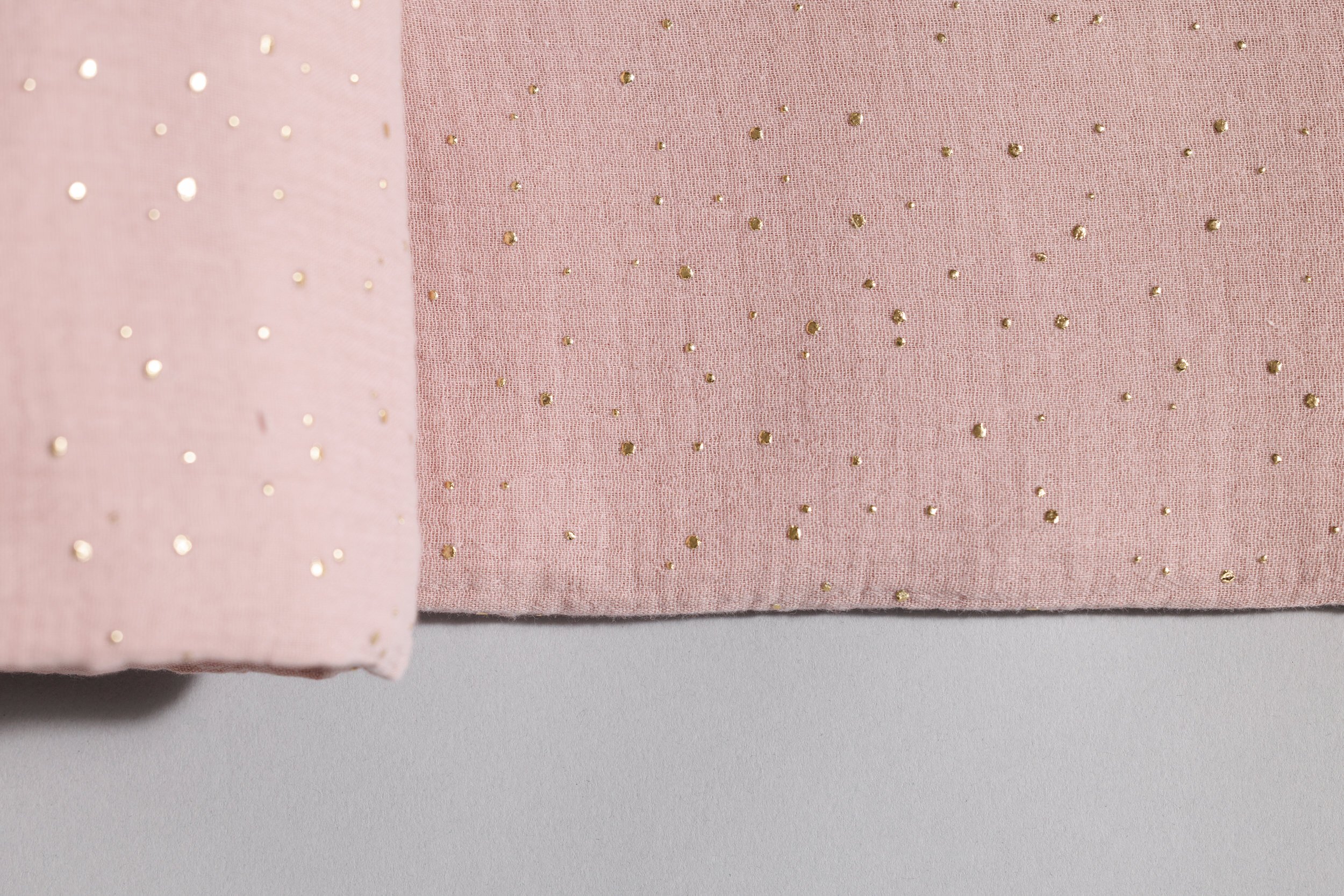 Toile de Lit Cabane Sepia Rosé à Pois Dorés - Modèle DK