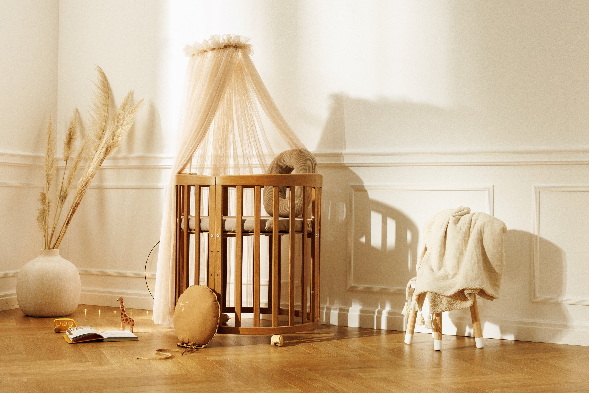 Beige Tüll-Betthimmel für Babybett mit Rahmen