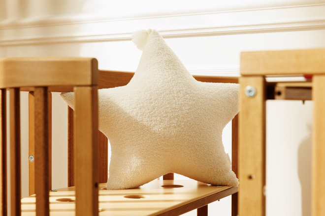Vanilla Star Cushion Boucle