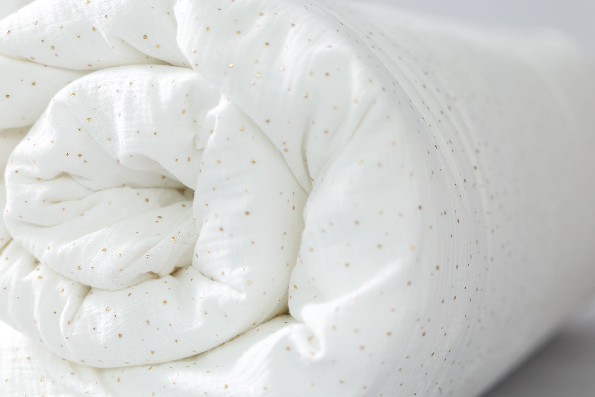 Cotton Muslin 140x200 Duvet Set - White & Gold Dots