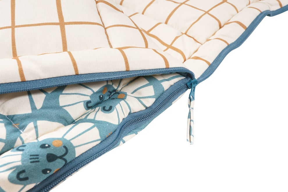 Marguerites Sleeping Bag & Pillow