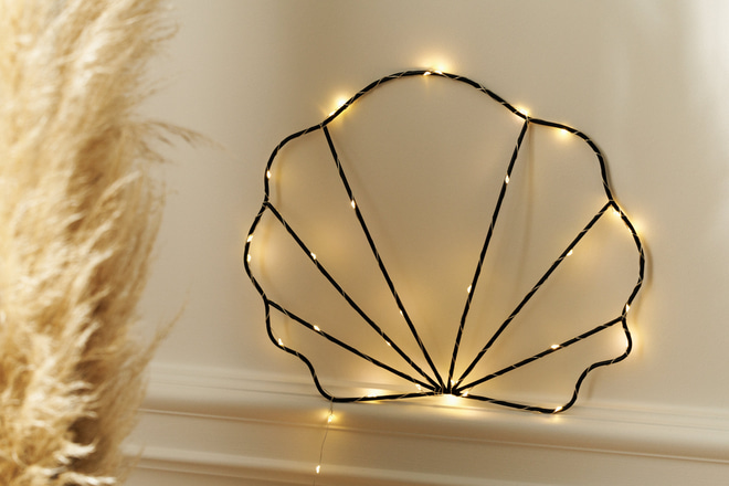 Black Metal Wire LED Light - Shell