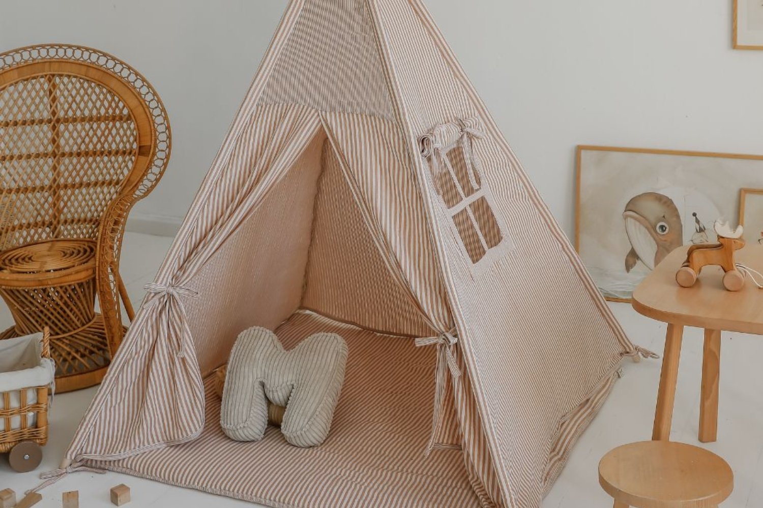 Tipi en Mousseline à Rayures Beige